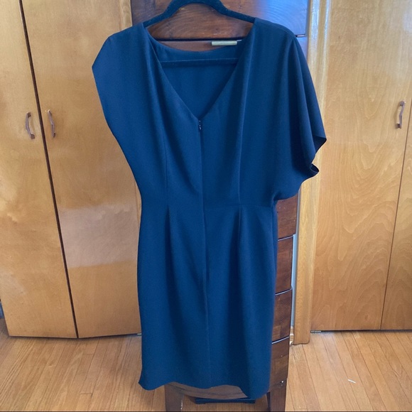 Perfect little Black Dress, looks stunning on! Perfect for a wedding!! - Picture 2 of 5